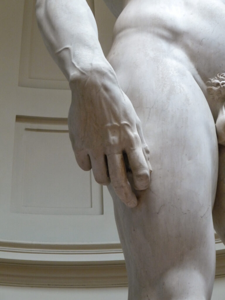 MICHELANGELO - Detalhe da estátua "Davi"